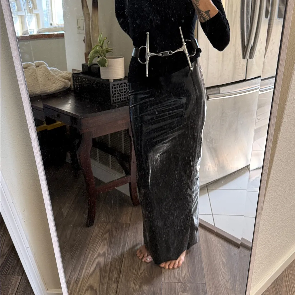 The most avante - Image 4