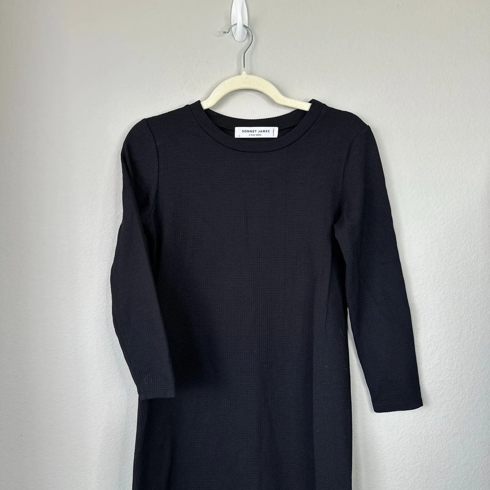 SONNET JAMES Reese Black Textured Dress Size Small Waffle Knit Midi Long Sleeves - Image 4