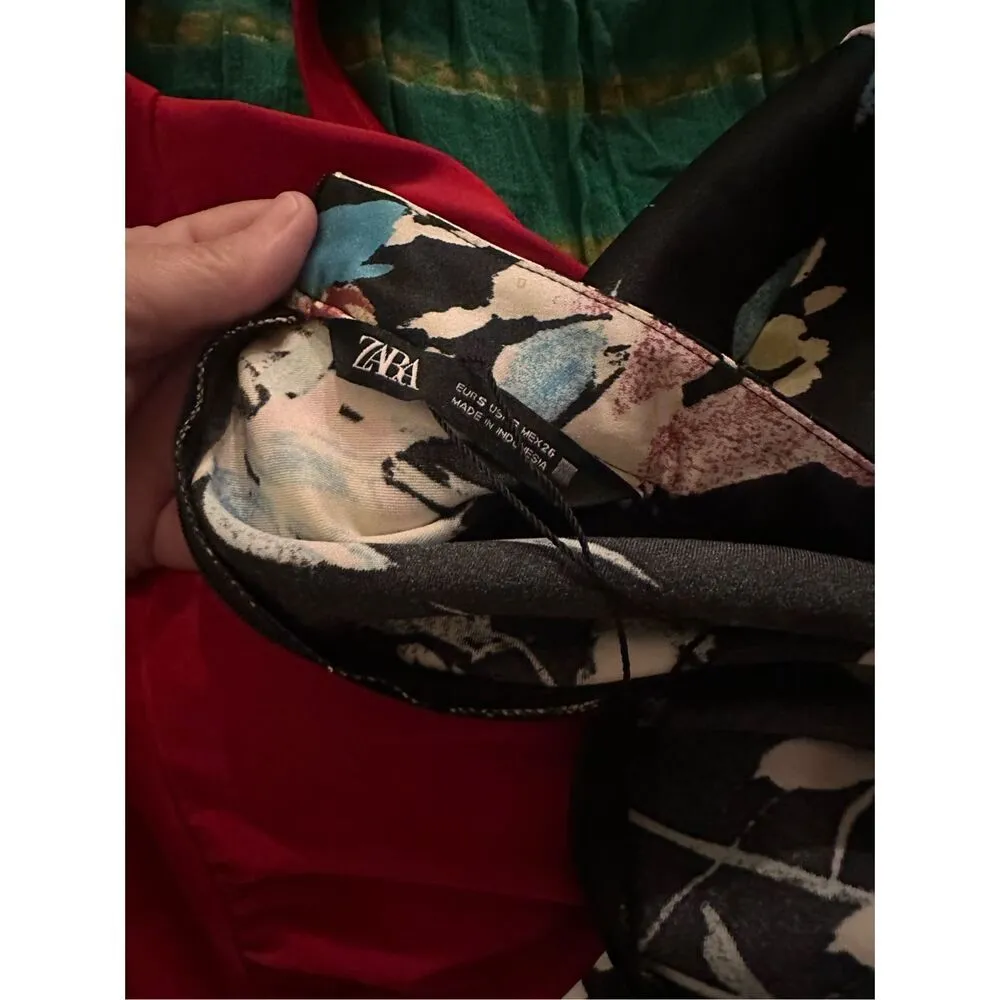 Black Floral Printed Gathered Long Sleeve Mini Dress 7969/257/330. size Sma - Image 6