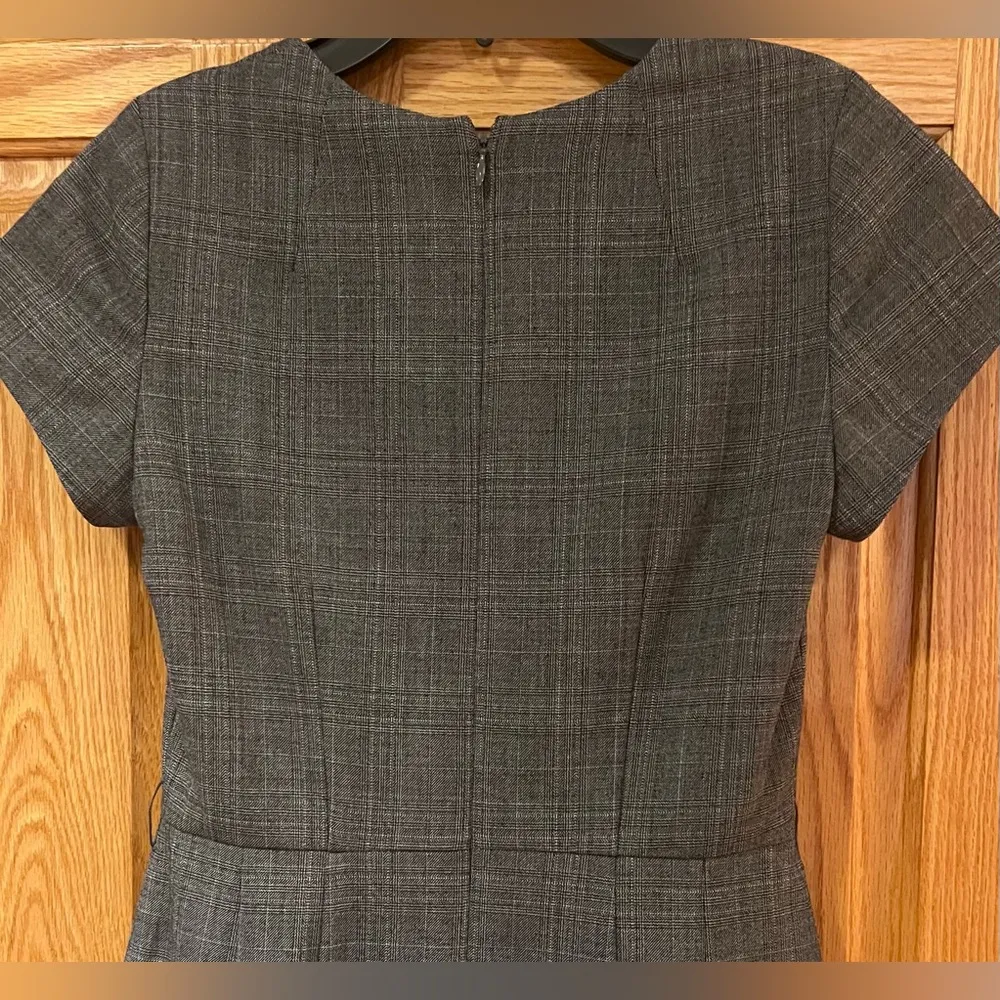 Banana Republic Grey Glen Plaid Wool Classic Career Business Pencil Dress Size 0 - Image 9