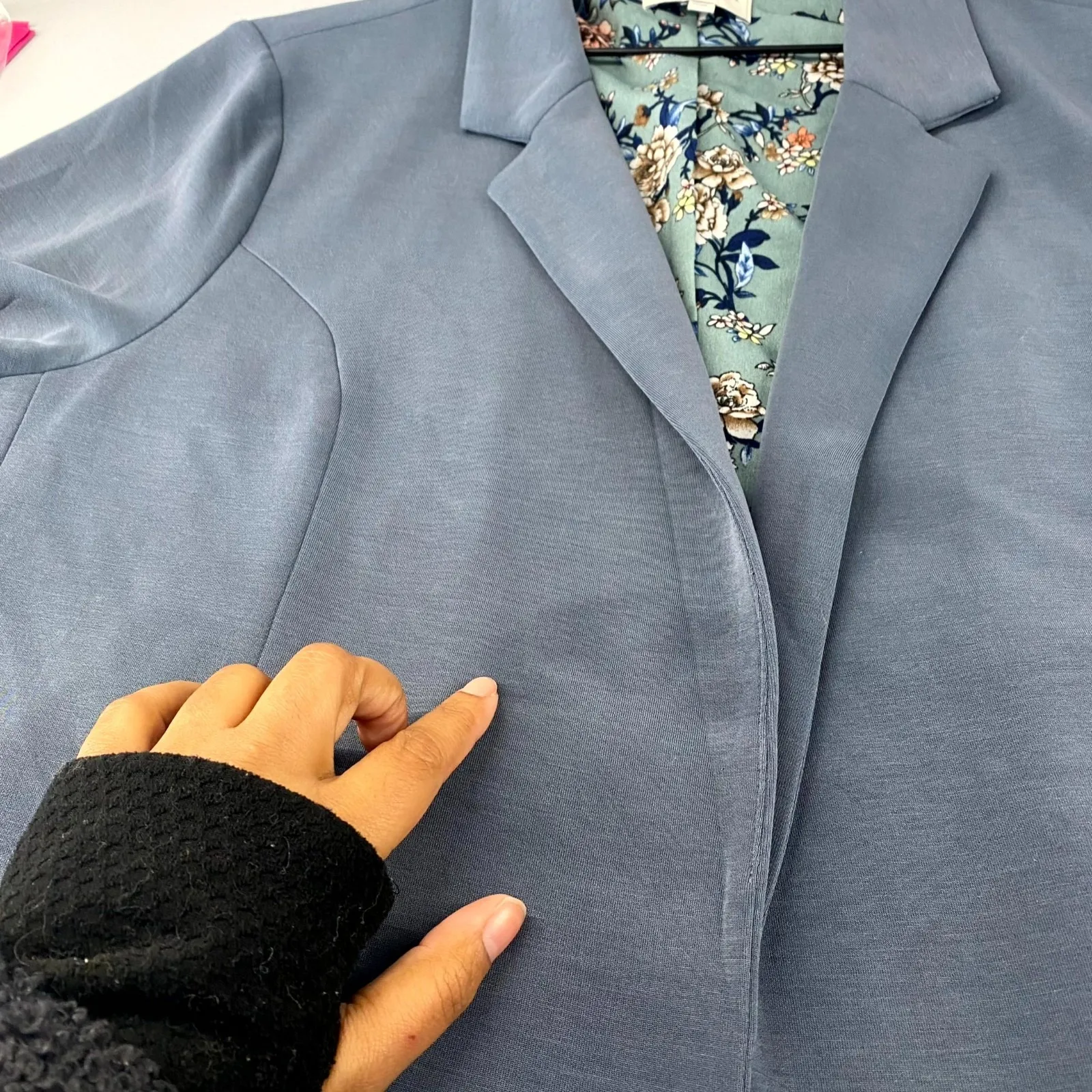 Skies are Blue Soft Curvy Blazer Women 2X Stretch Open Front Floral Lining - Image 12