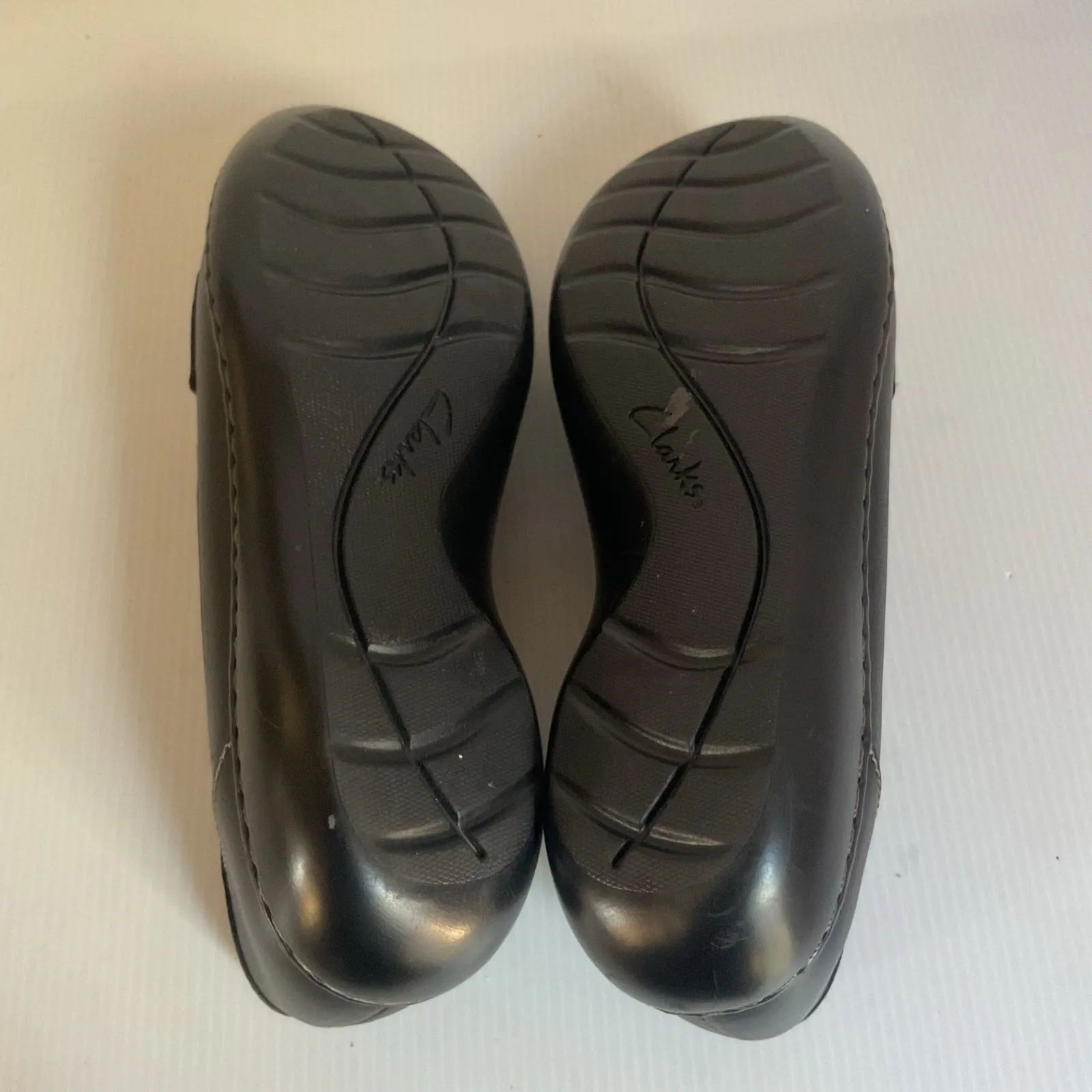 Clarks Collection Black Leather Loafers Women’s 8.5 Ultra Comfort Tassel - Image 7