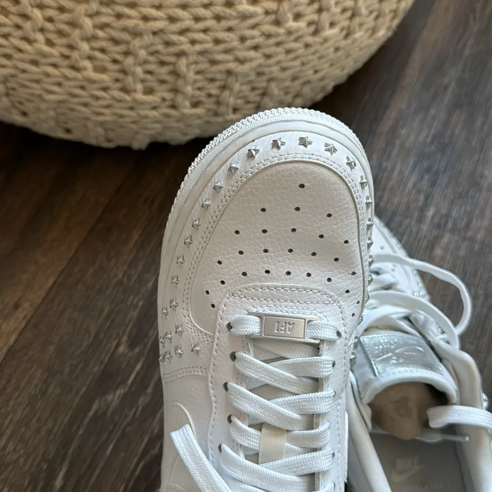 2018 Wmns Air Force 1 Low 'Star-Studded' - Image 9