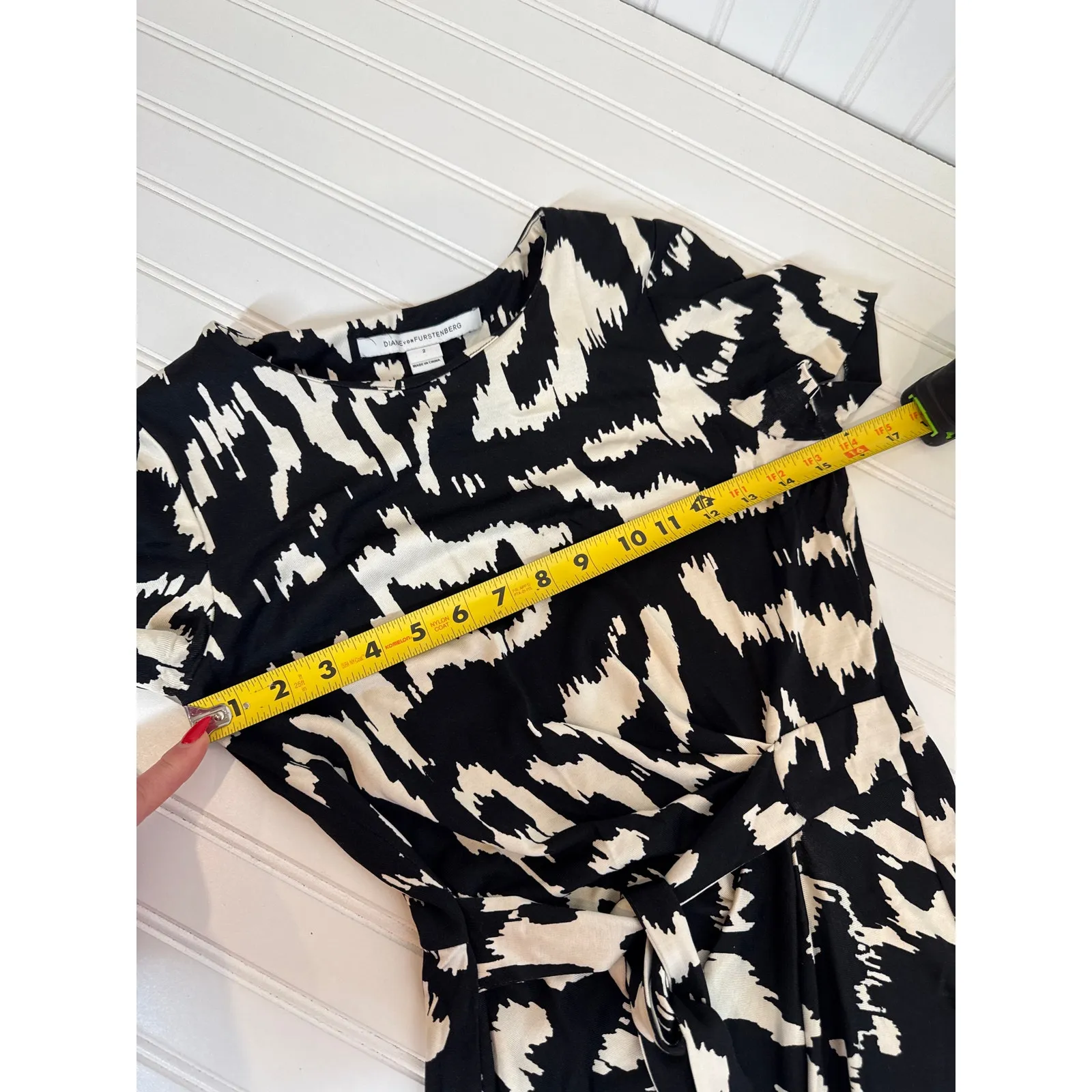 Diane on Furstenberg Zoe 100% Silk Sheath Dress Flower Ikat Black Ivory Size 2 - Image 6