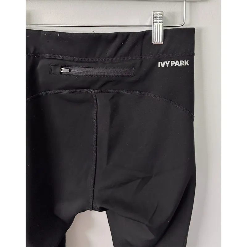 "V" Mid-Rise Ankle Leggings by Ivy Park - Image 9