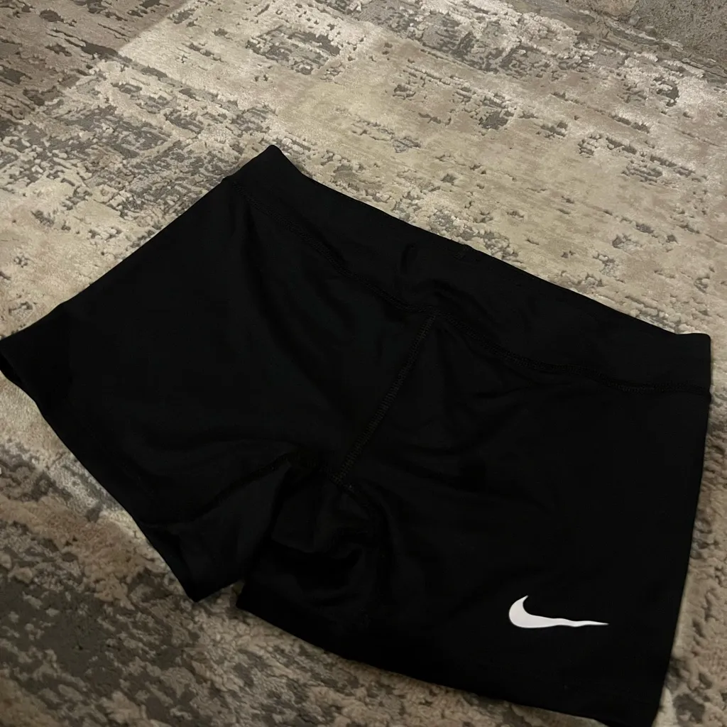 Nike NWT  Black 5" Performance Game Shorts Size Medium - Image 3