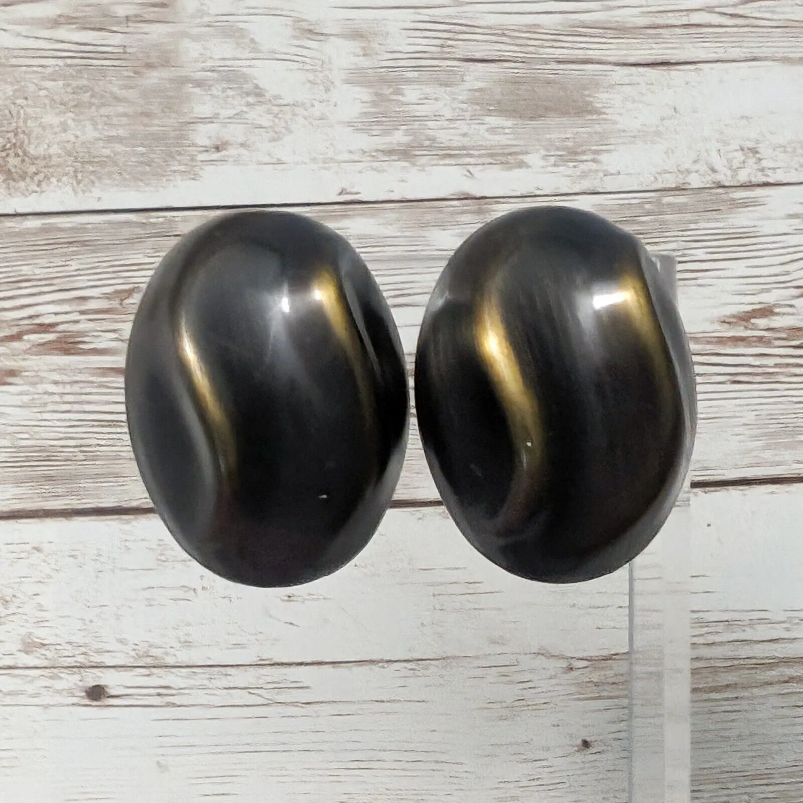 Vintage Clip On Earrings - Image 2