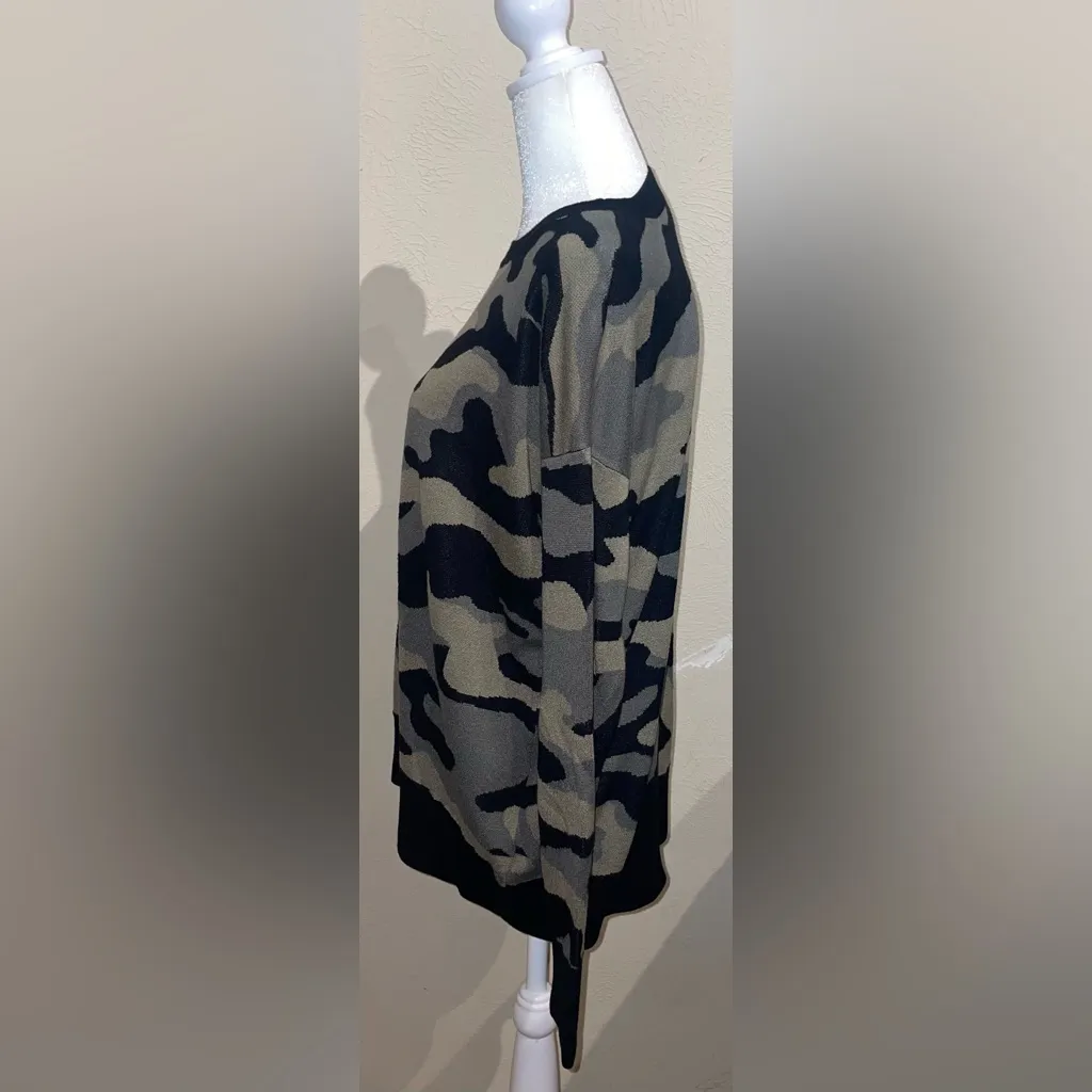 Isaac Mizrahi New York Women’s Size XL Camo Knit Sweater Olive Gray Black Army - Image 8