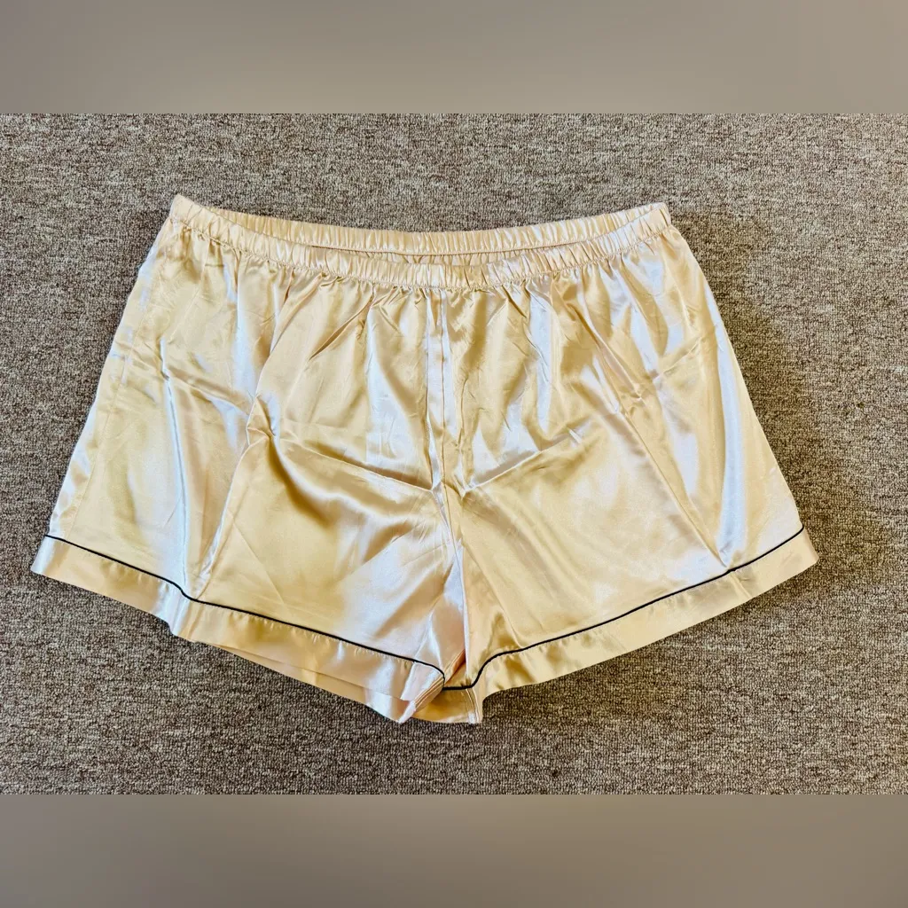 Women’s Plus Size Pajama Lounge Set in Champagne color, Size 26W. Tan - Image 3