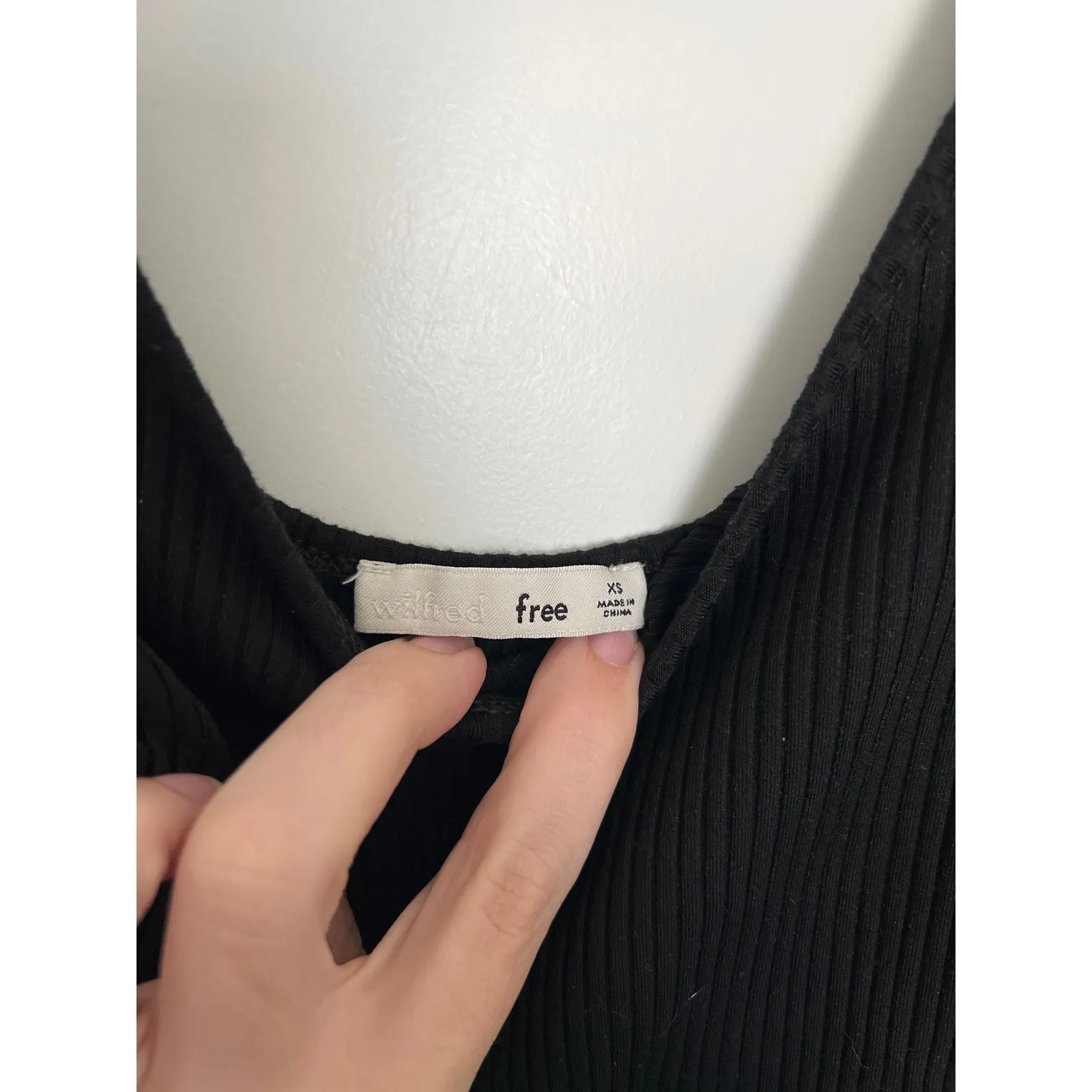 Wilfred Free Sleeveless Scoop Neck Ribbed Thong Bodysuits Black Women's Size XS - Image 4