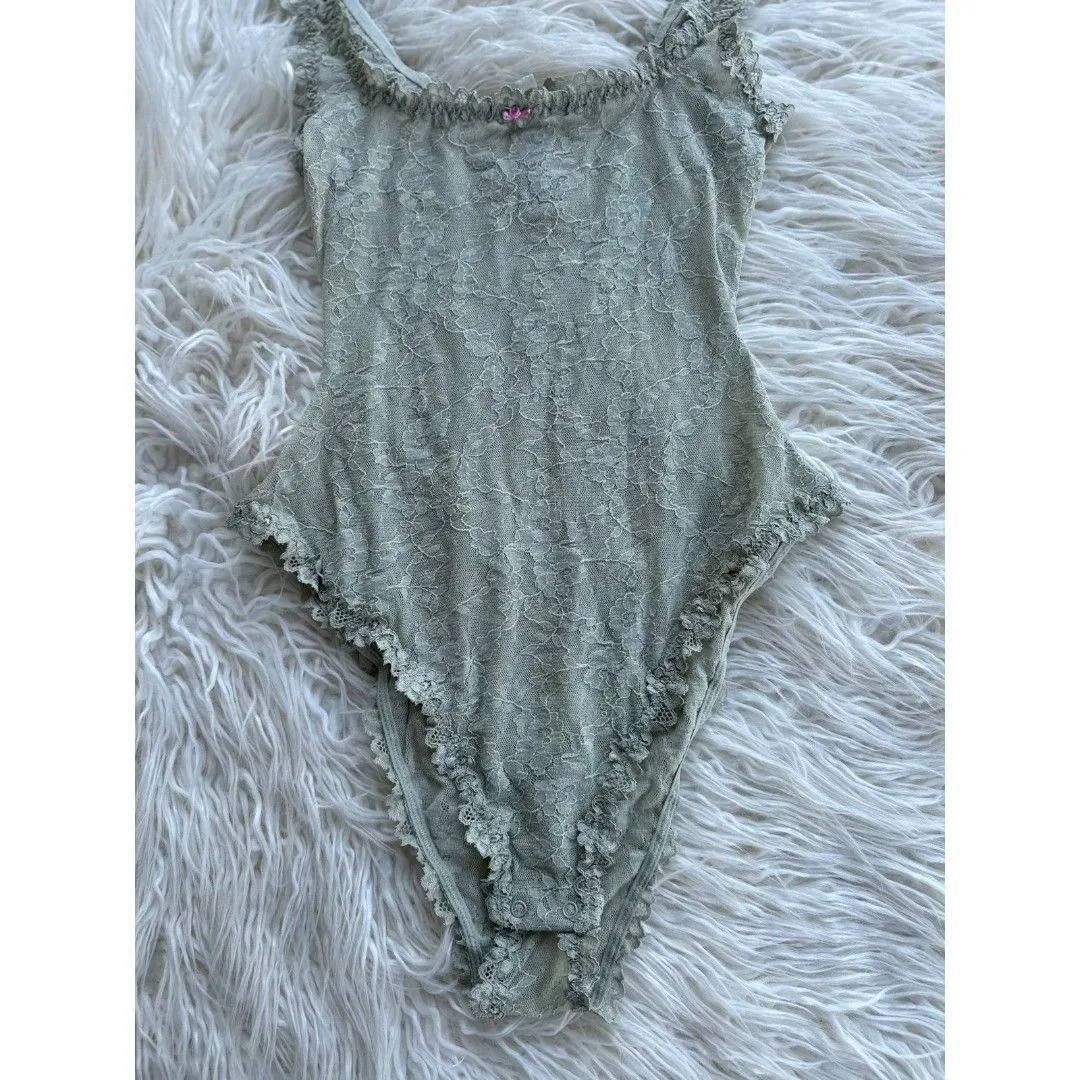 SKIMS  Stretch Lace Cheeky Brief Bodysuit Talc Size Small - Image 6