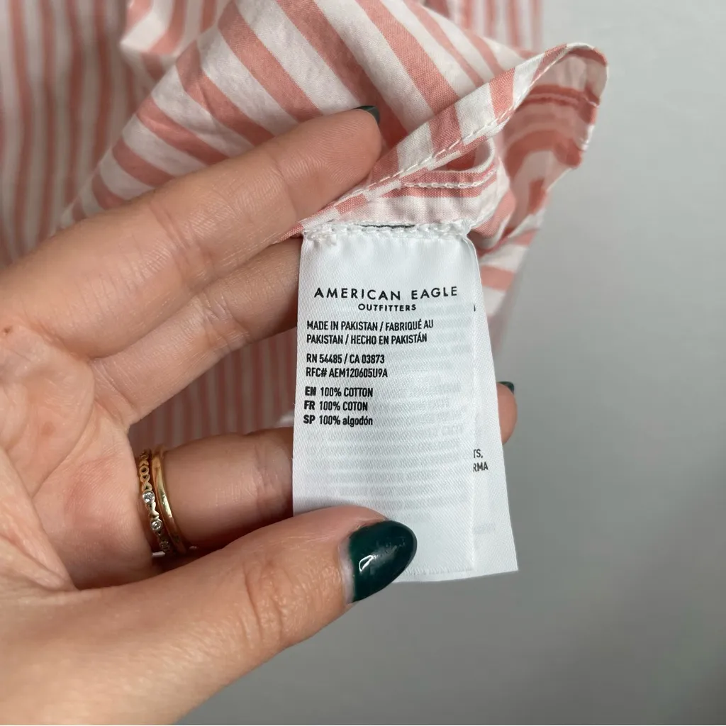 American Eagle Pinstripe Button Down Pink & White Long Sleeve Size Medium - Image 4