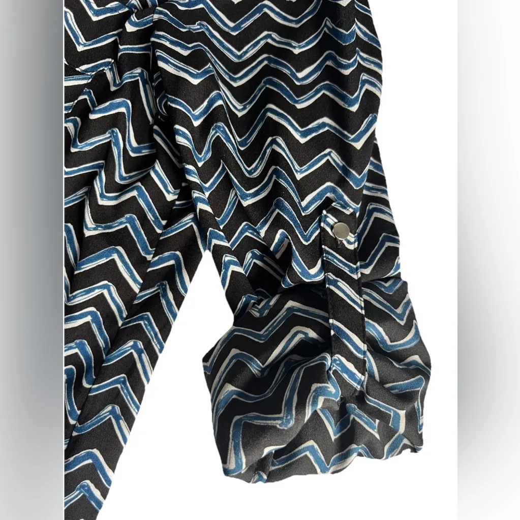 Ivanka Trump Women's Blouse Zigzag Long Sleeve Button Up Blue Black White Size M - Image 9