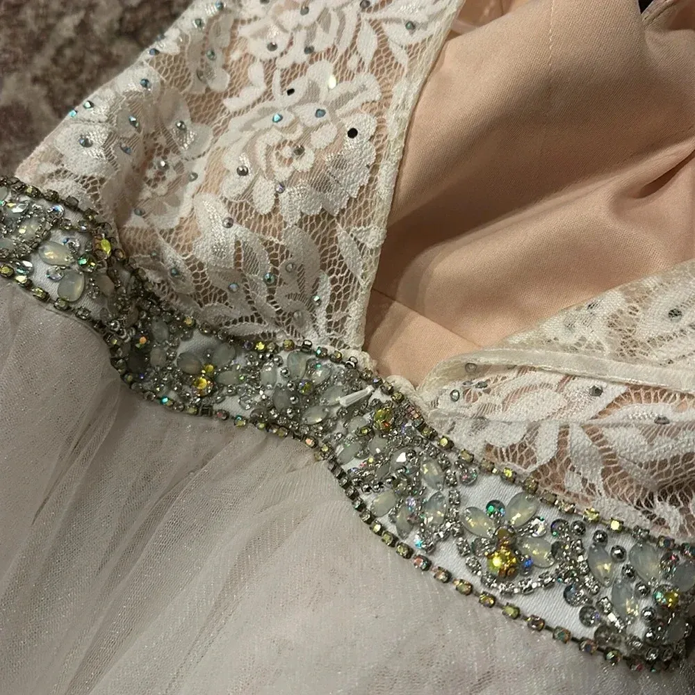 Envious Couture Prom by Karishma Collection ball gown/pageant dress size 16 White - Image 15