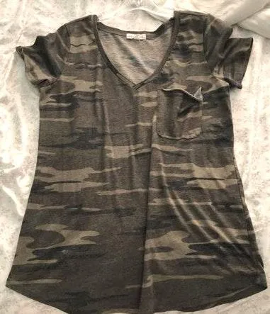 Camo Shirt Size L - Image 3