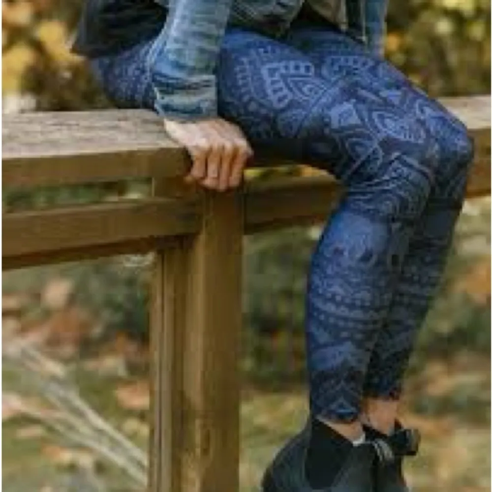 NWOT Inner Fire Size 4 Small Sacred Elephant Blue Gray Leggings Yoga Gym Workout - Image 2