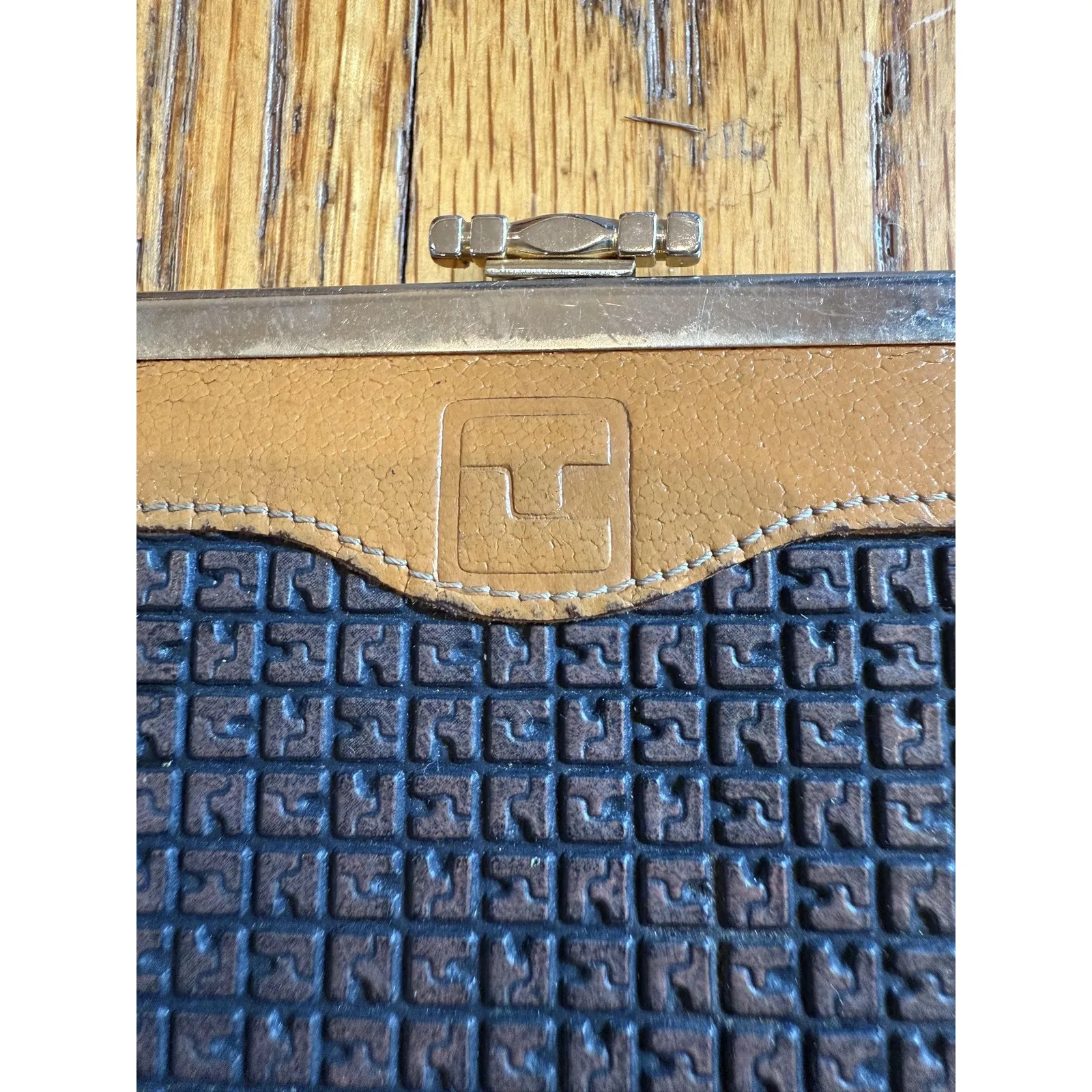 Vintage Ted Lapidus Wallet Womens Black Tan Leather Frame Coin Purse France Brown - Image 2