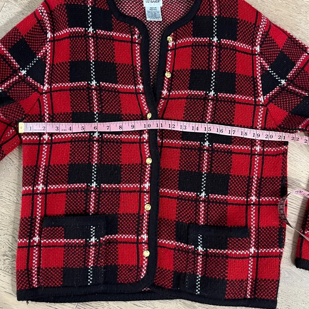 Vintage Liz Baker Red Plaid Button Cardigan Sweater – Shoulder Pads, Pockets, M Size M - Image 5