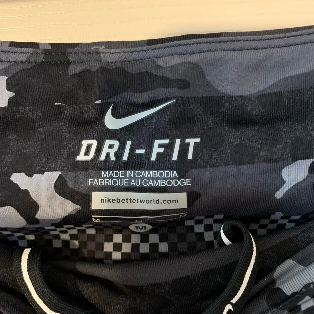 NWOT Nike Epic Lux Clash Dri-fit Running Tights - Image 4