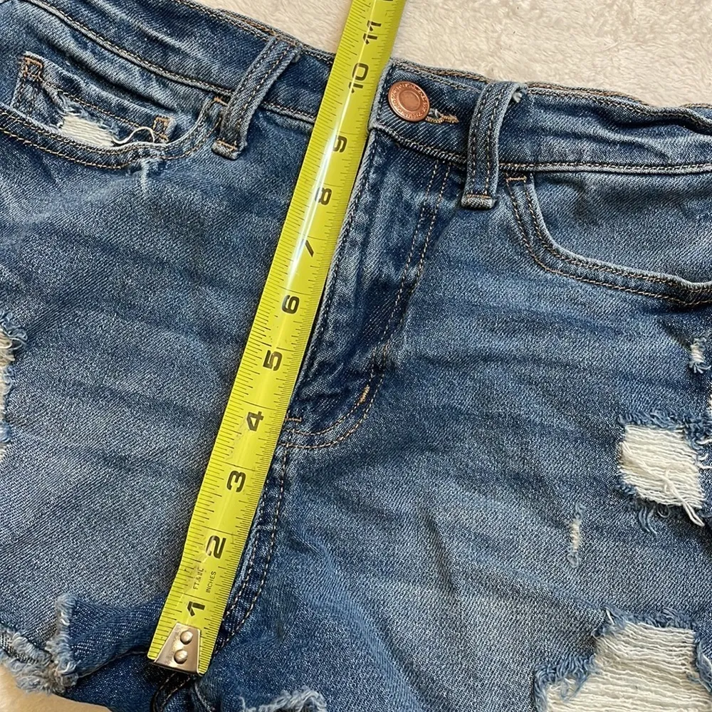 Short shorts mom Jean shorts distressed, high rise, size 7 / 28W - Image 7