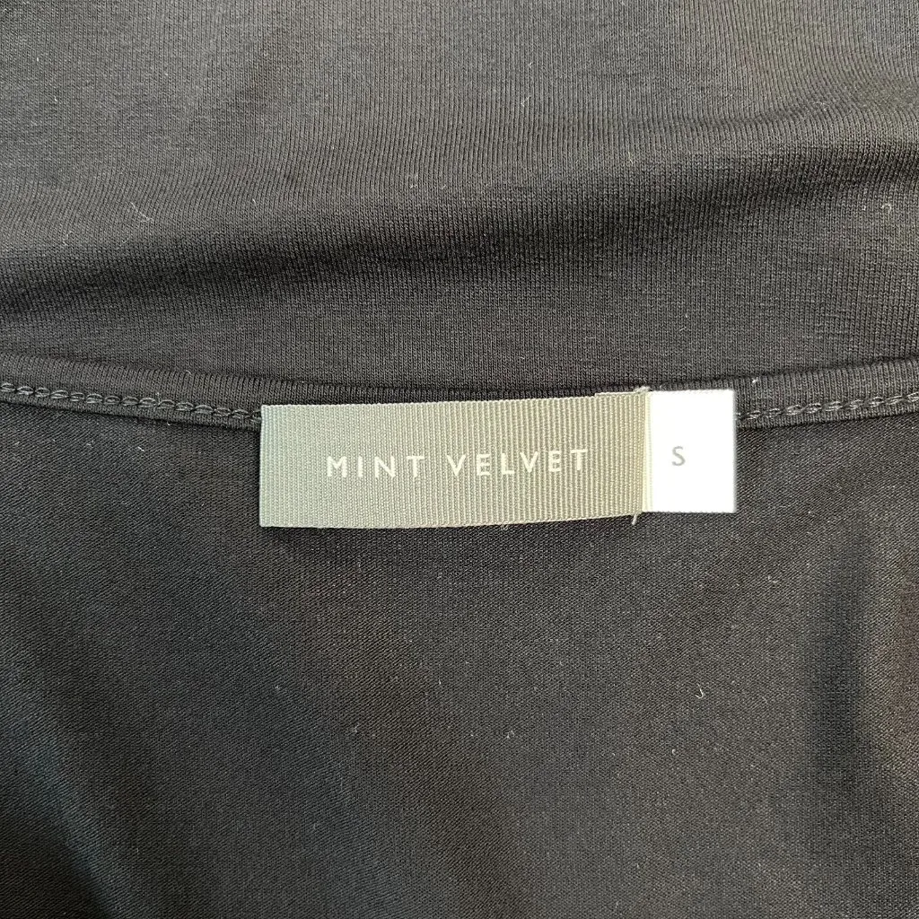 NWOT Mint Velvet Silver Sequins Top Stretch Short - Image 8