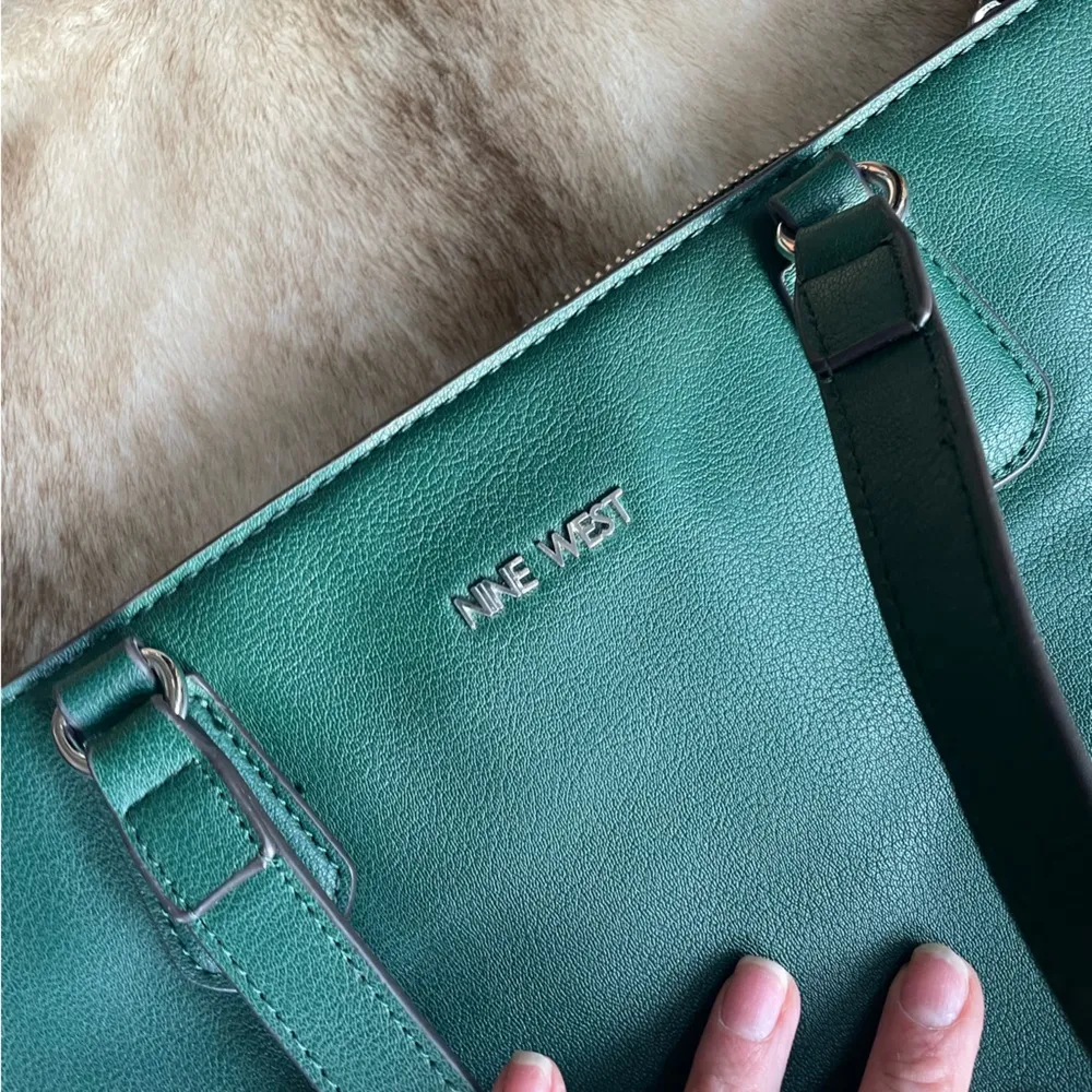 NINE WEST LARGE GREEN BAG - Image 10