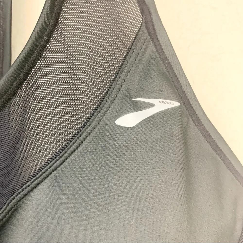 Brooks Fast Forward Zip Up Black Mesh Racerback Sports Bra Size L - Image 7