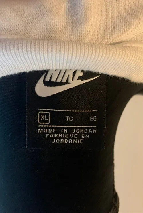 Nike Crop Top - Image 3