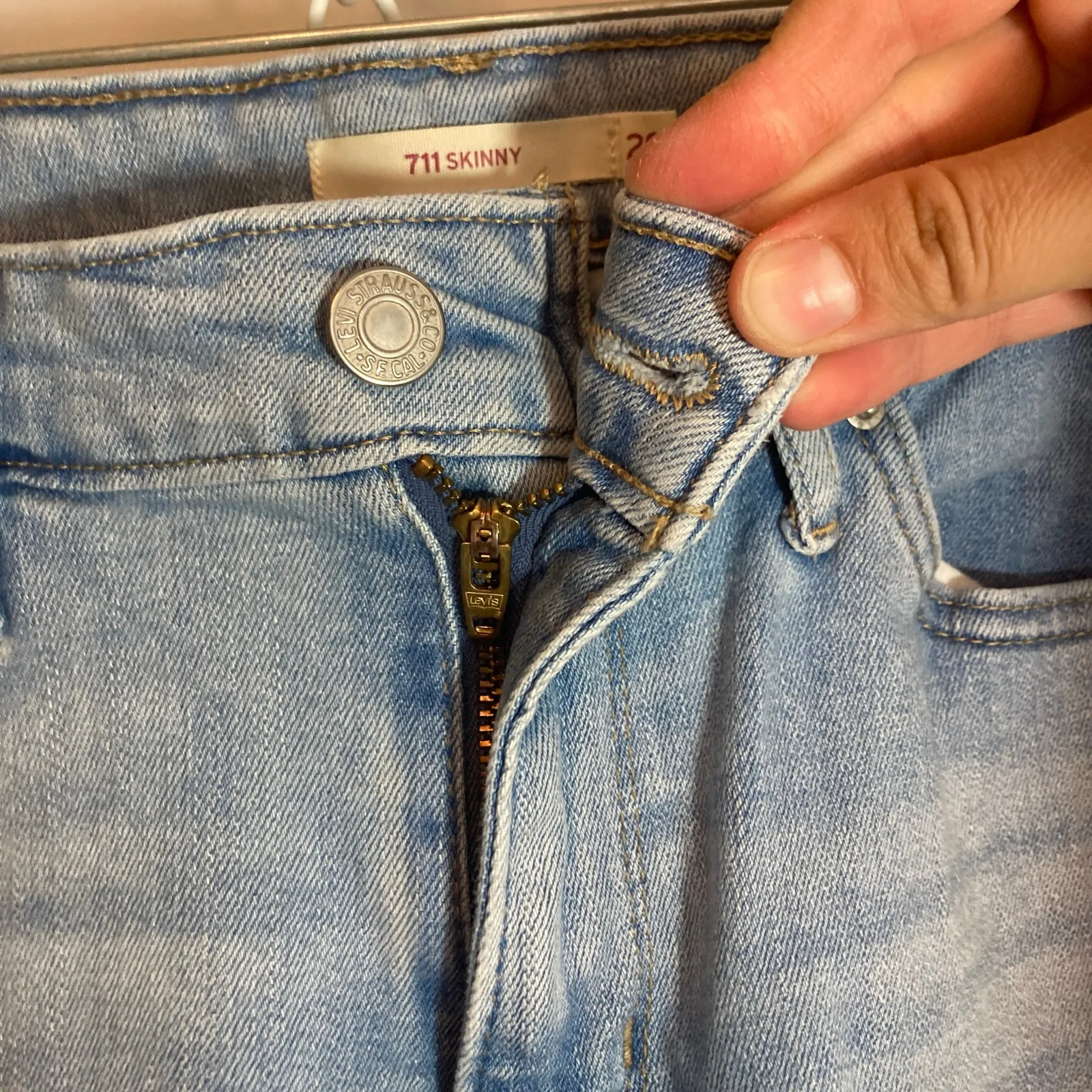 Levi’s 711 Skinny Leg Mid Rise Light Blue Denim Wash Jeans Pants - Image 5