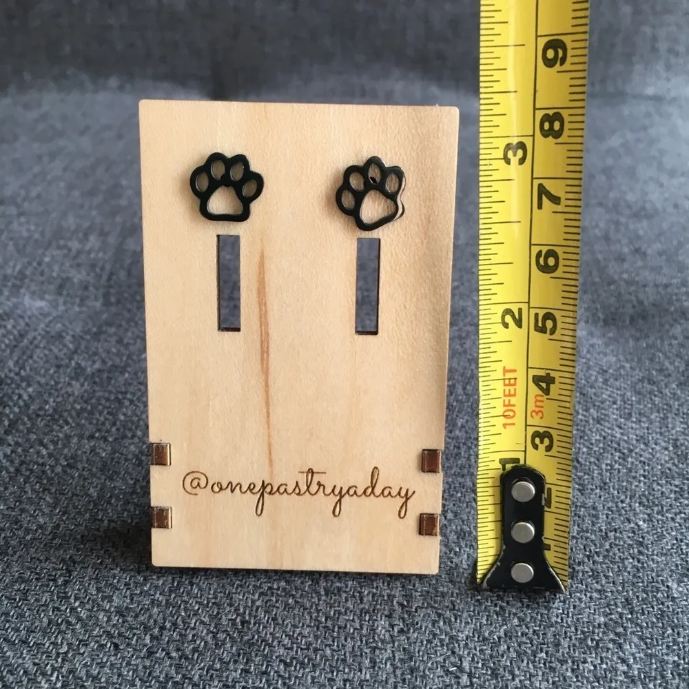 Paw Print Cut Out Stainless Steel Fashion Stud Earrings, GUNMETAL BLACK - Image 10