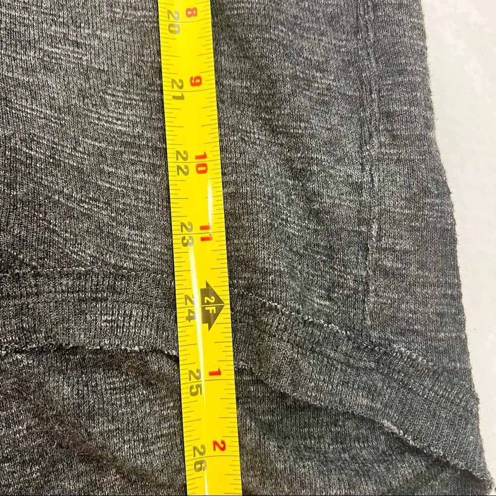 We The Free FREE PEOPLE  Sz M Split Back Turtleneck Top Dark Gray Thermal Tunic - Image 10