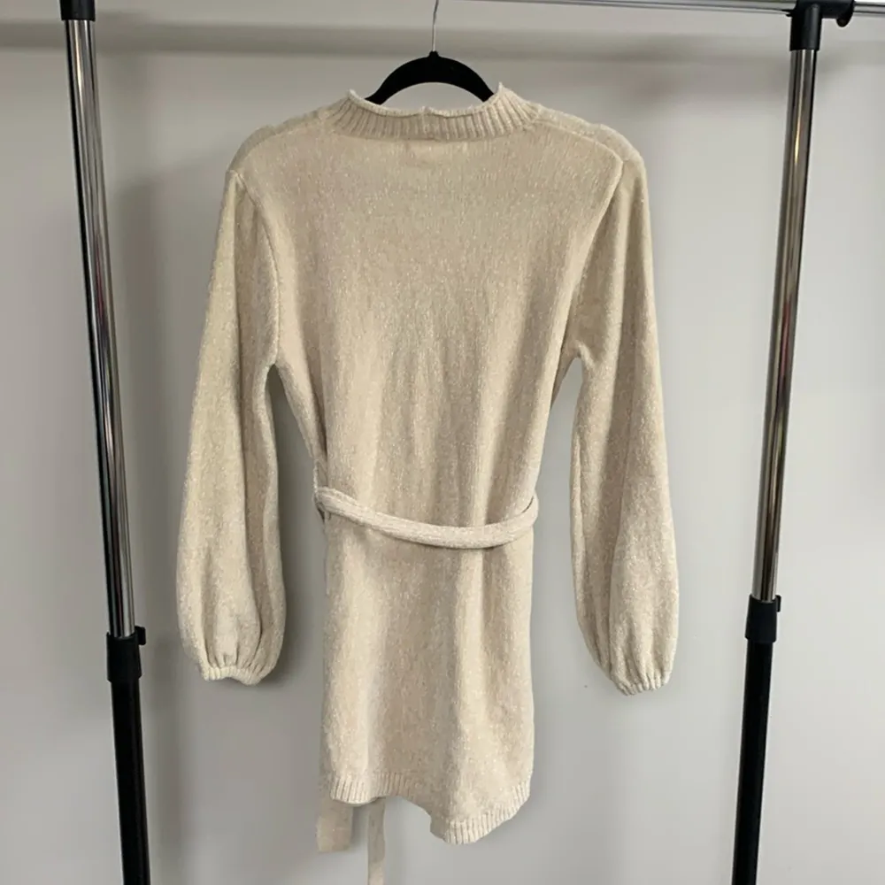 Etophe Studios Sweater with Belt Size M - Image 6