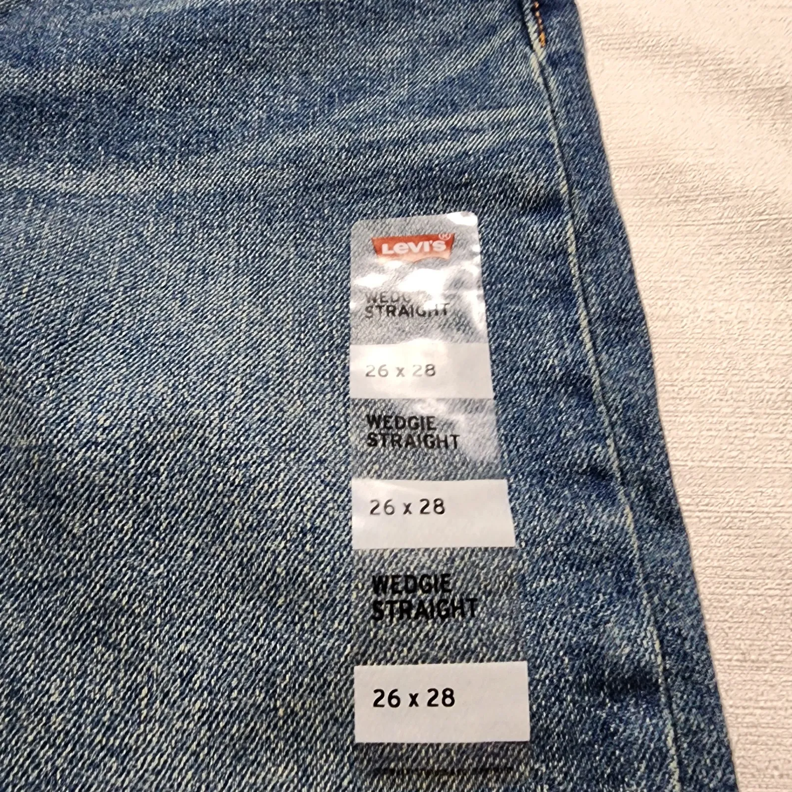 Levi's wedgie straight women W26''x L28'' button-fly - Image 3