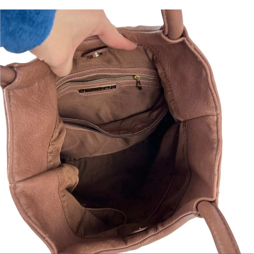 Antik Kraft Brown Vegan Leather Seamed Detailing Shoulder Bag - Image 12