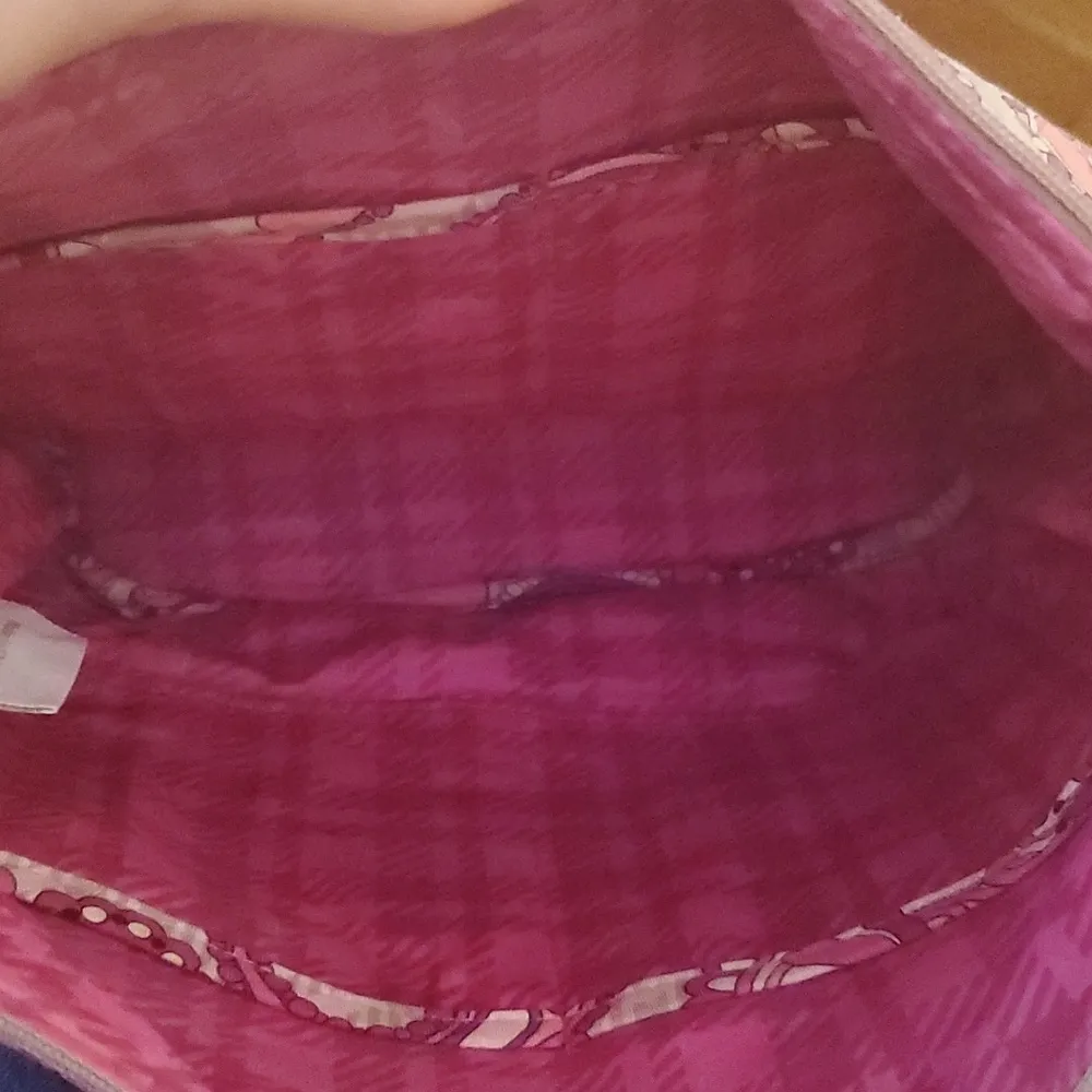 Hot pink Vera Bradley purse - Image 3