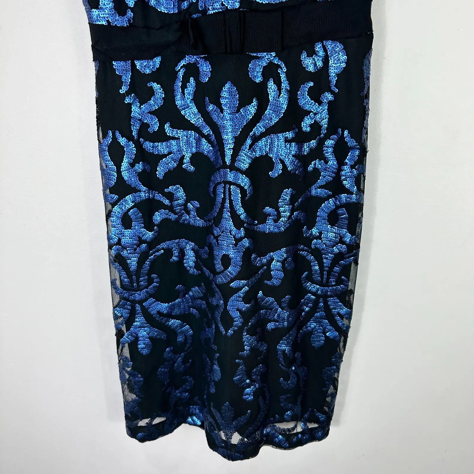 The Limited Sheath Dress 6 Black Blue‎ Sequin Mesh Overlay Cocktail Party Glam - Image 3