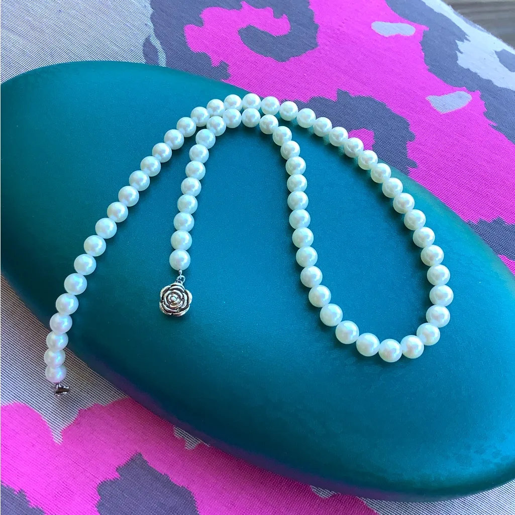 Authentic PEARL necklace + earrings set 🔥🔥 Silver - Image 2