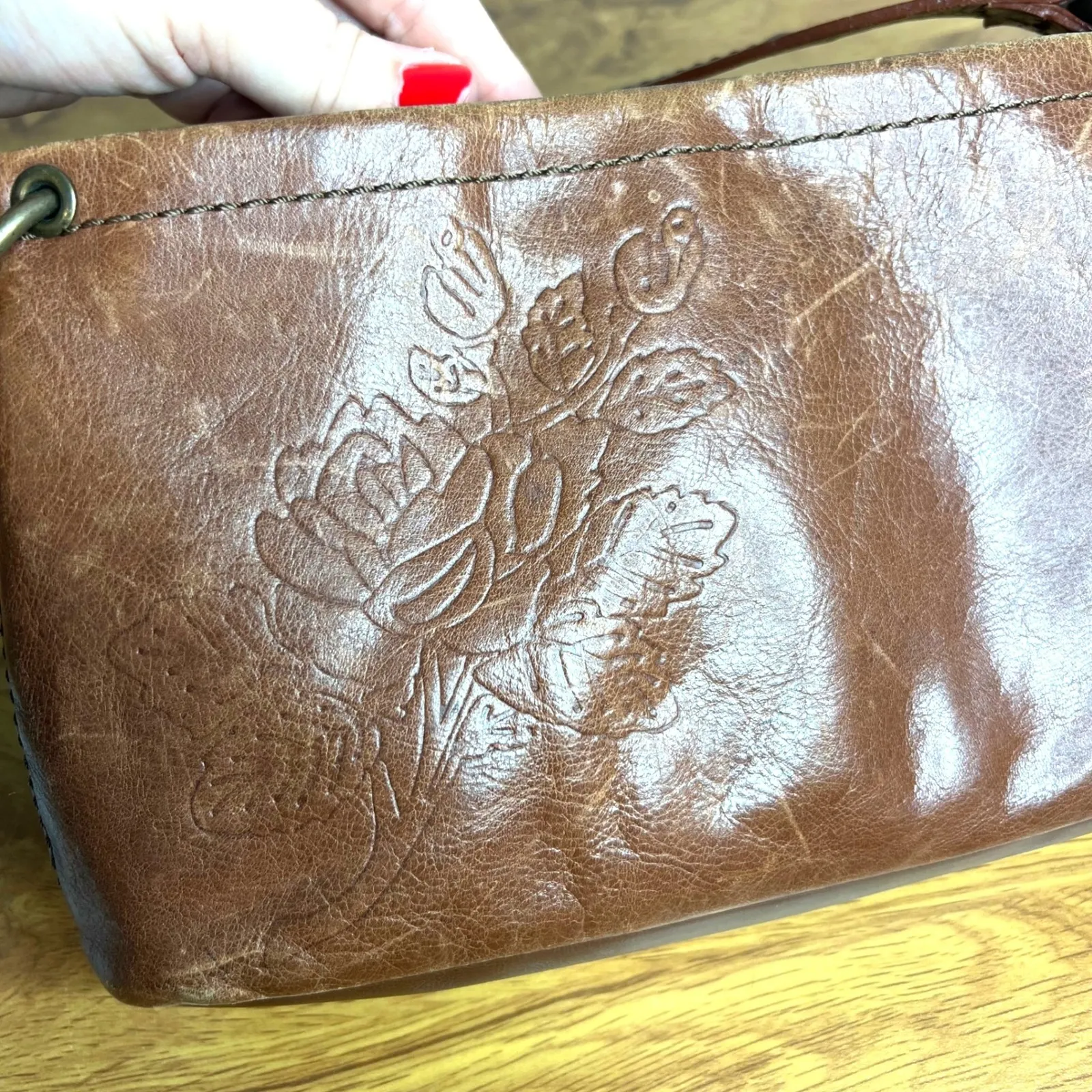 Vintage Y2K Fossil Embossed Leather Shoulder Bag Purse Floral Boho Small - Image 4