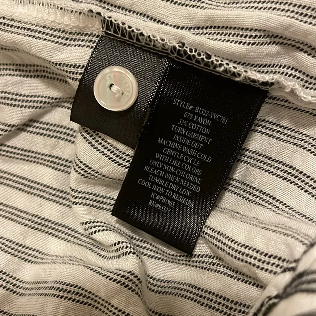 Sanctuary black & white long sleeve blouse size M #22 - Image 6