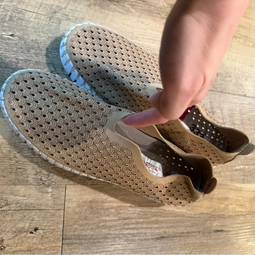 Ilse Jacobsen Tulip 3373 slip on sneakers Size 41 Tan - Image 2