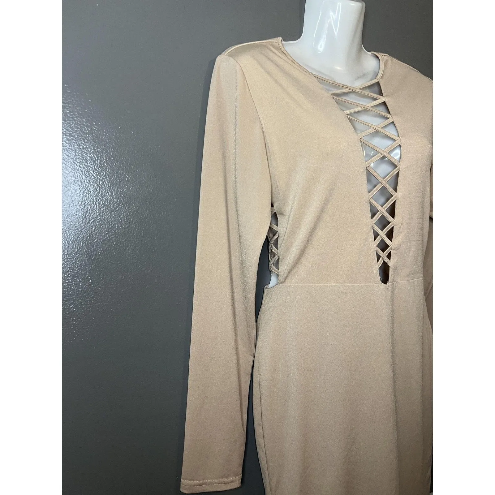 Charlotte Russe Dress Womens Medium Beige Long Sleeve Lattice Cutout Bodycon - Image 3