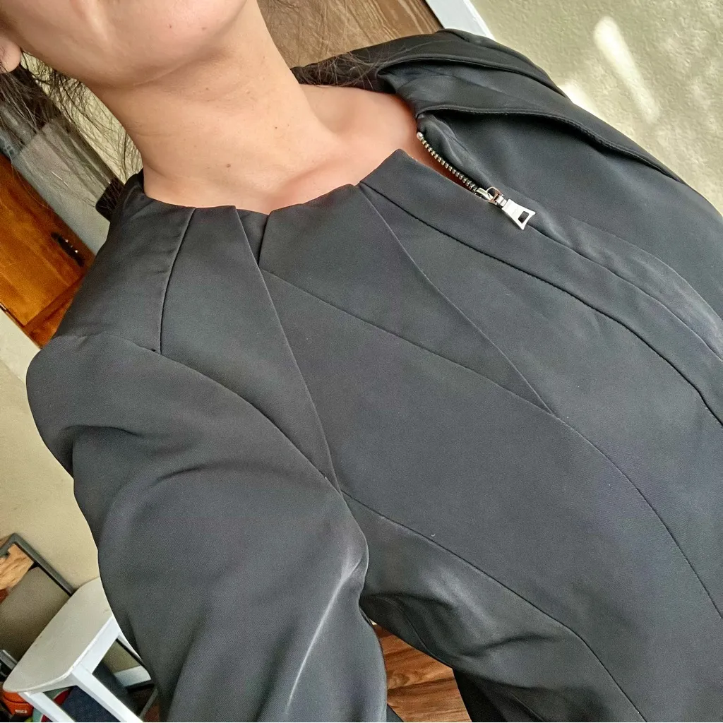 Tahari pleated blazer - Image 2