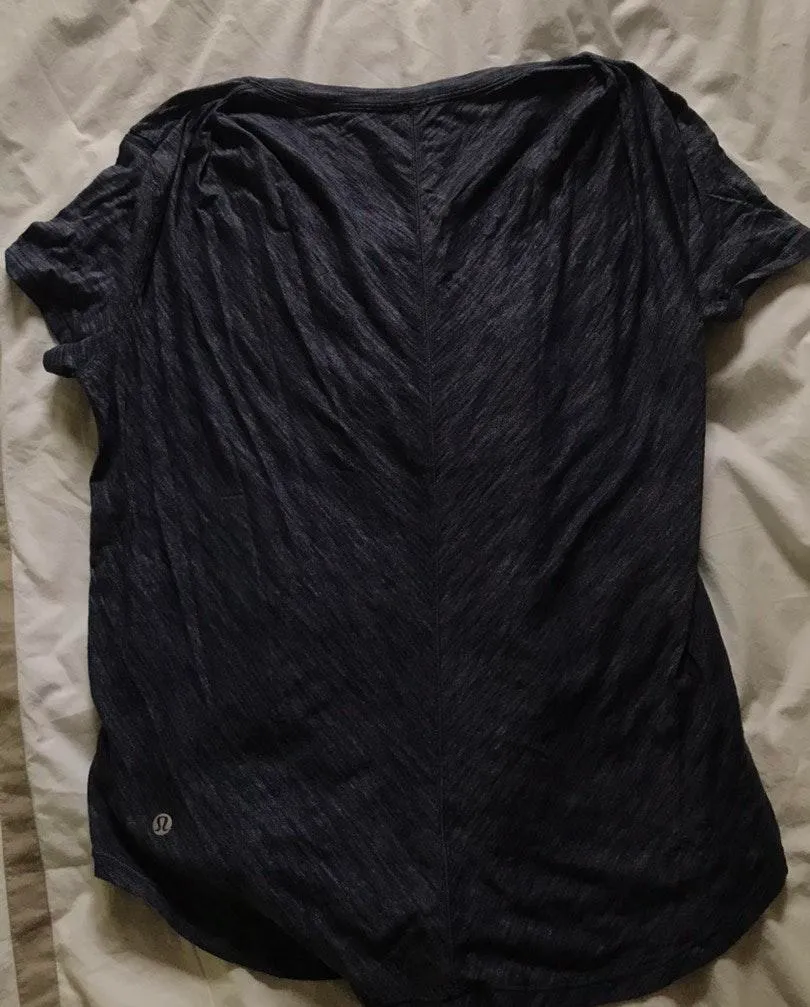 Lululemon T Shirt - Image 2