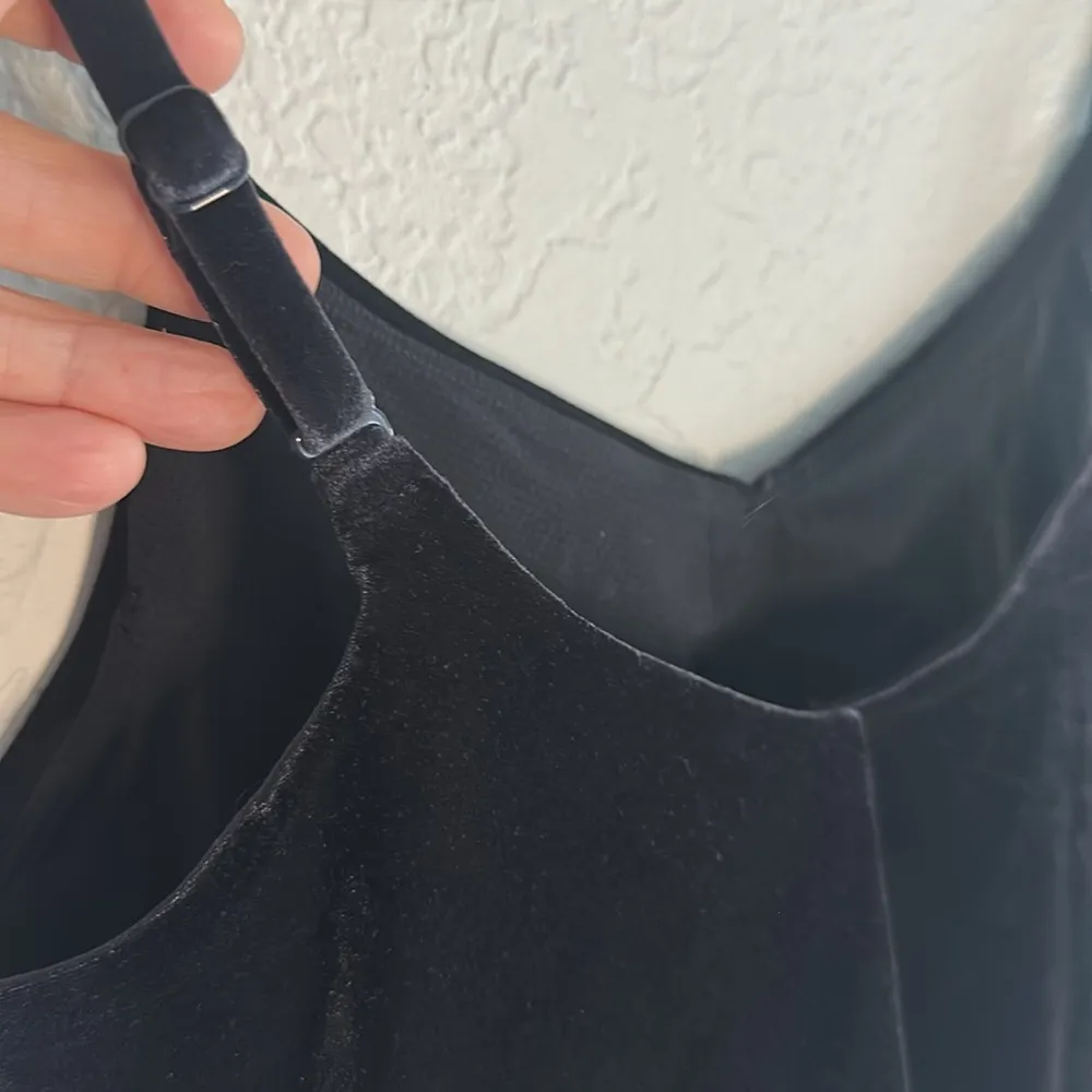 Athleta Elation Velvet Crop Athletic Bra Top Black Small Athleisure Yoga Barre - Image 6