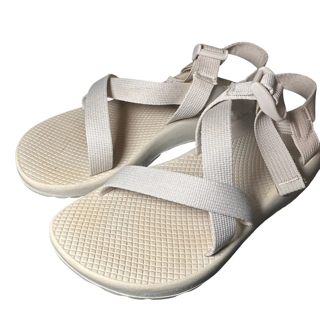Chaco Z1 Classic Monochrome Sandal - Image 9