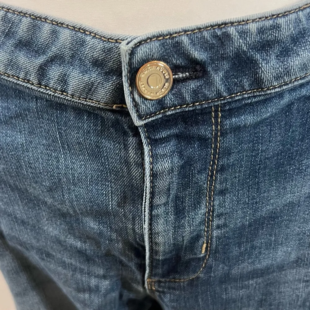 White House Black Market The Slim Crop jeans size 14 - Image 3