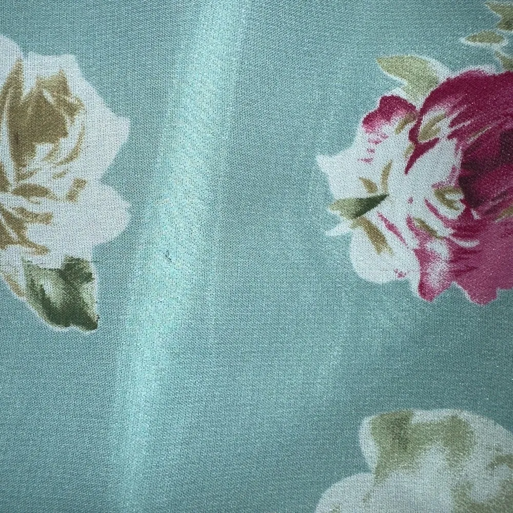 EUC proved LULU’S cold shoulder dress - Image 6