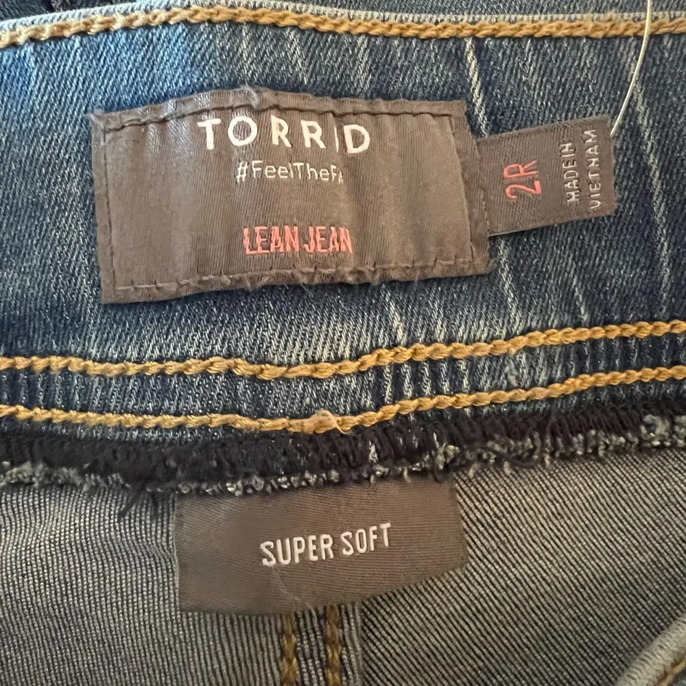 Torrid Lean Jean Blue Denim Jeans Cuffed Pull On Super Skinny Leg High Rise 2R - Image 8