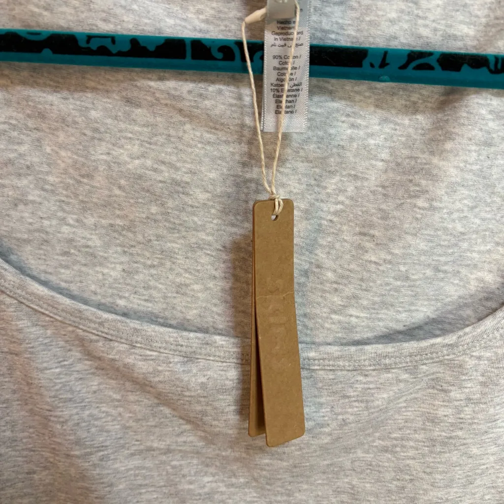 This is a SKIMS Scoop Neck Cotton Blend Jersey T-Shirt in heather gray. - Image 4