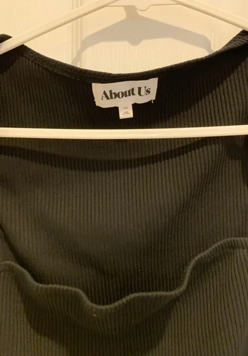 Black Cap Sleeve Top - Image 4